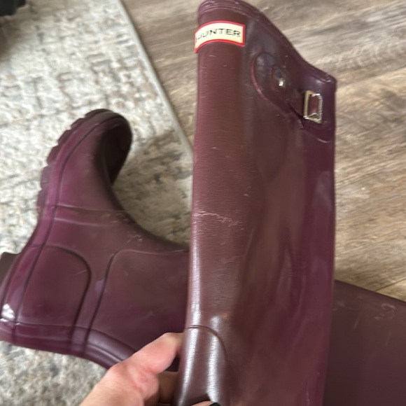 Hunter Original Plum Shiny Gloss Rubber Rain Boots - Picture 14 of 15